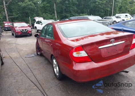 2003 Toyota Camry Le/Xle/Se z USA, uszkodzony, nr VIN 4T1BF30K13U053583